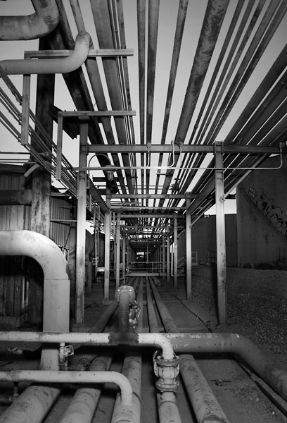 Photo by Scott Haefner: venturaRefinery02