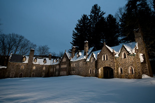 Photo: Dundas Castle Courtyard